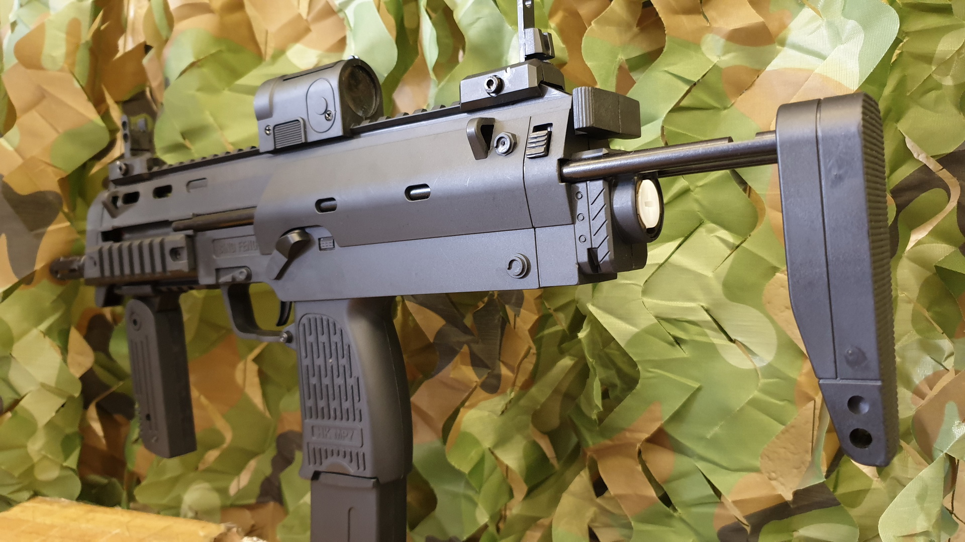 BF MP7 V3 SMG Gel Blaster w/ Nylon Gearbox - Image 18